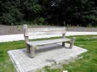 Bench with railings 02 